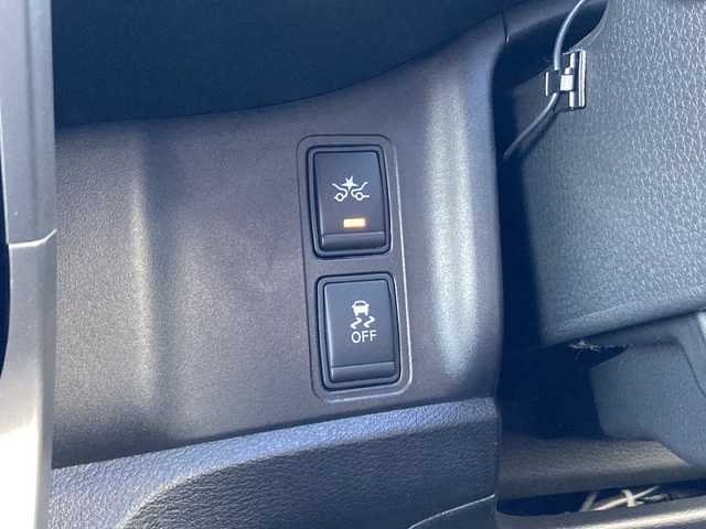 日産 セレナ ハイウェイスター G 佐賀県 2017(平29)年 7.4万km ブリリアントホワイトパール 純正9インチナビ/純正フリップダウンモニター/アラウンドビューモニター/両側パワースライドドア/プロパイロット/エマージェンシーブレーキ/LDW/スマートルームミラー/ETC/ドライブレコーダー/ステアリングリモコン/アイドリングストップ/電動パーキングブレーキ/オートブレーキホールド/プッシュスタート/インテリジェントキー/LEDヘッドライト/フォグライト/純正アルミホイール