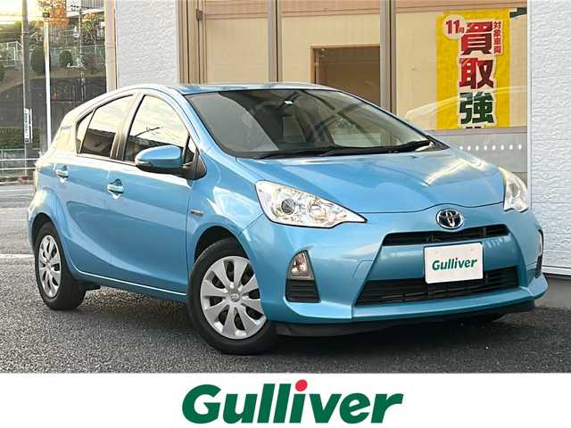 トヨタ アクア S 神奈川県 2013(平25)年 4.7万km クールソーダメタリック ワンオーナー/純正SDナビ/　Bluetooth/CD/ワンセグTV/バックカメラ/前後ドライブレコーダー/ETC/オートライト/純正フロアマット/プッシュスタート/スペアキー/保証書/取扱説明書