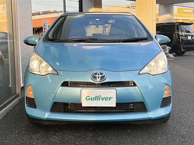 トヨタ アクア S 神奈川県 2013(平25)年 4.7万km クールソーダメタリック ワンオーナー/純正SDナビ/　Bluetooth/CD/ワンセグTV/バックカメラ/前後ドライブレコーダー/ETC/オートライト/純正フロアマット/プッシュスタート/スペアキー/保証書/取扱説明書