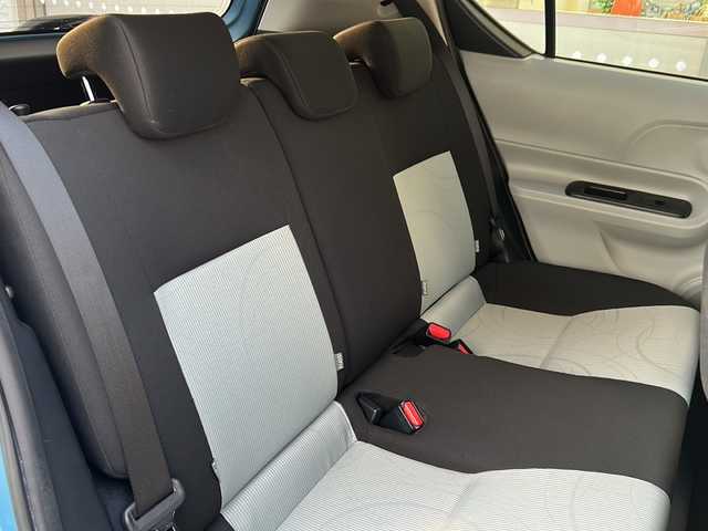 トヨタ アクア S 神奈川県 2013(平25)年 4.7万km クールソーダメタリック ワンオーナー/純正SDナビ/　Bluetooth/CD/ワンセグTV/バックカメラ/前後ドライブレコーダー/ETC/オートライト/純正フロアマット/プッシュスタート/スペアキー/保証書/取扱説明書