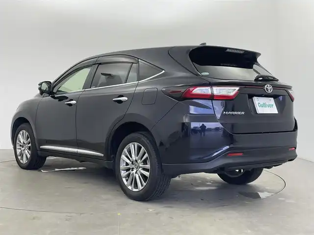 トヨタ ハリアー プレミアム 富山県 2017(平29)年 5.2万km スパークリングブラックパールクリスタルシャイン 純正9インチメモリナビ/フルセグTV/Bluetooth/バックカメラ/ETC/パワーバックドア/パワーシート/ハーフレザーシート/レーダークルーズコントロール/トヨタセーフティセンス/純正18インチアルミ/3眼LEDヘッドライト/オートハイビーム/オートライト/LEDフォグ/純正フロアマット/スマートキー/プッシュスタート