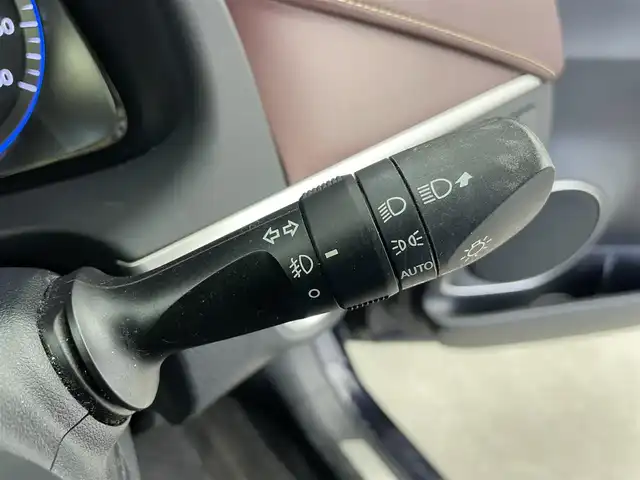 トヨタ ハリアー プレミアム 富山県 2017(平29)年 5.2万km スパークリングブラックパールクリスタルシャイン 純正9インチメモリナビ/フルセグTV/Bluetooth/バックカメラ/ETC/パワーバックドア/パワーシート/ハーフレザーシート/レーダークルーズコントロール/トヨタセーフティセンス/純正18インチアルミ/3眼LEDヘッドライト/オートハイビーム/オートライト/LEDフォグ/純正フロアマット/スマートキー/プッシュスタート