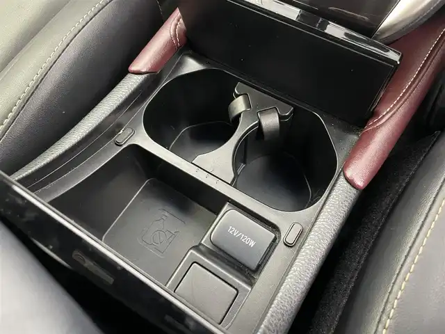 トヨタ ハリアー プレミアム 富山県 2017(平29)年 5.2万km スパークリングブラックパールクリスタルシャイン 純正9インチメモリナビ/フルセグTV/Bluetooth/バックカメラ/ETC/パワーバックドア/パワーシート/ハーフレザーシート/レーダークルーズコントロール/トヨタセーフティセンス/純正18インチアルミ/3眼LEDヘッドライト/オートハイビーム/オートライト/LEDフォグ/純正フロアマット/スマートキー/プッシュスタート