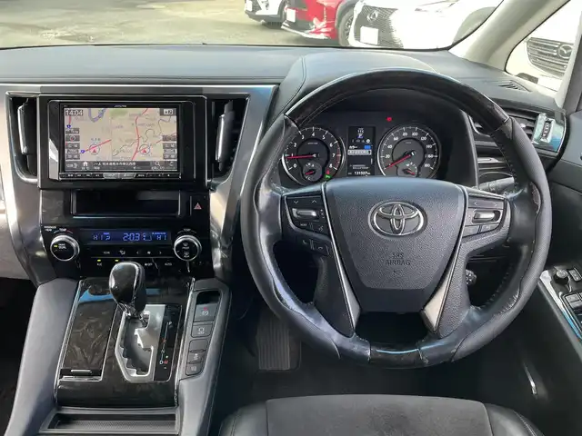 トヨタ ヴェルファイア Z Gエディション 熊本県 2016(平28)年 13.2万km ブラック ワンオーナー/アルパイン製ナビ/（CD・DVD・フルセグTV・BTオーディオ・SD）/バックカメラ/ビルトインETC/アルパイン製フリップダウンモニター（RSA10S-L）/純正18インチAW/クルーズコントロール/両側パワースライドドア/パワーバックドア/ハーフレザーシート/前席パワーシート・右前席シートメモリー/LEDヘッドライト/オートライト/フォグライト/ステアリングヒーター/前後コーナーセンサー/横滑り防止装置/ウィンカーミラー/純正フロアマット/純正ドアバイザー/新車保証書/取扱説明書/スマートスペアキー×1本