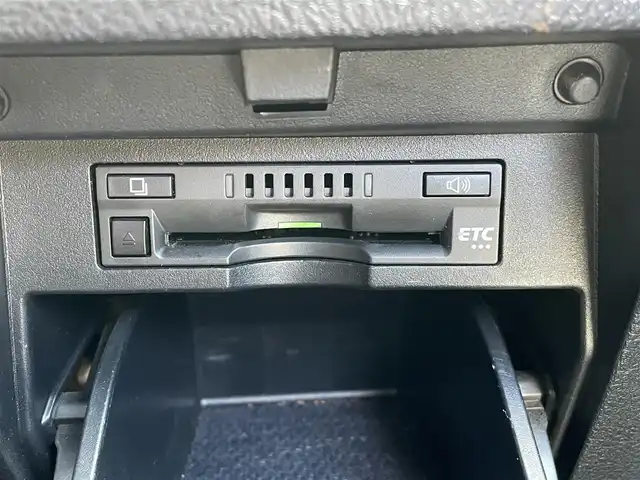 トヨタ ヴェルファイア Z Gエディション 熊本県 2016(平28)年 13.2万km ブラック ワンオーナー/アルパイン製ナビ/（CD・DVD・フルセグTV・BTオーディオ・SD）/バックカメラ/ビルトインETC/アルパイン製フリップダウンモニター（RSA10S-L）/純正18インチAW/クルーズコントロール/両側パワースライドドア/パワーバックドア/ハーフレザーシート/前席パワーシート・右前席シートメモリー/LEDヘッドライト/オートライト/フォグライト/ステアリングヒーター/前後コーナーセンサー/横滑り防止装置/ウィンカーミラー/純正フロアマット/純正ドアバイザー/新車保証書/取扱説明書/スマートスペアキー×1本