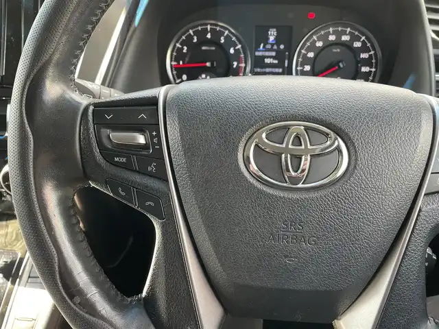 トヨタ ヴェルファイア Z Gエディション 熊本県 2016(平28)年 13.2万km ブラック ワンオーナー/アルパイン製ナビ/（CD・DVD・フルセグTV・BTオーディオ・SD）/バックカメラ/ビルトインETC/アルパイン製フリップダウンモニター（RSA10S-L）/純正18インチAW/クルーズコントロール/両側パワースライドドア/パワーバックドア/ハーフレザーシート/前席パワーシート・右前席シートメモリー/LEDヘッドライト/オートライト/フォグライト/ステアリングヒーター/前後コーナーセンサー/横滑り防止装置/ウィンカーミラー/純正フロアマット/純正ドアバイザー/新車保証書/取扱説明書/スマートスペアキー×1本