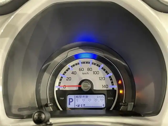 スズキ ハスラー G 愛知県 2015(平27)年 5.5万km サマーブルーM 純正８インチナビ/（Ｂｌｕｅｔｏｏｔｈ/フルセグＴＶ/ＣＤ・ＤＶＤ再生/SD/FM/AM)/シートヒーター　/衝突軽減ブレーキ　/アイドリングストップ　/横滑り防止装置　/純正フロアマット　/純正１５インチＡＷ　　/プッシュスタート/　　-スマートキー