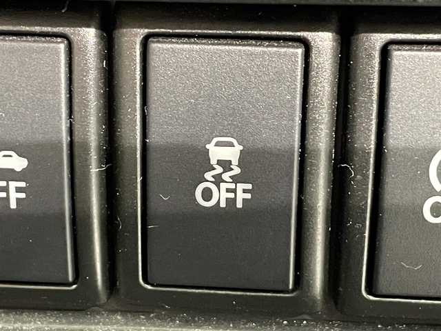 スズキ ハスラー G 愛知県 2015(平27)年 5.5万km サマーブルーM 純正８インチナビ/（Ｂｌｕｅｔｏｏｔｈ/フルセグＴＶ/ＣＤ・ＤＶＤ再生/SD/FM/AM)/シートヒーター　/衝突軽減ブレーキ　/アイドリングストップ　/横滑り防止装置　/純正フロアマット　/純正１５インチＡＷ　　/プッシュスタート/　　-スマートキー