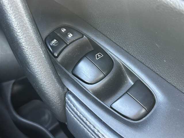 日産 エクストレイル 20X 奈良県 2017(平29)年 5.1万km ブリリアントホワイトパール 電動リアゲート/純正ナビ(ワンセグTV/AM・FM/CD/DVD/AUX/BT)/ビルトインETC/プッシュスタート/スマートキー/合皮シート/オートライト/LEDヘッドライト/ルーフレール/ドアバイザー/前後コーナーセンサー/純正フロアマット/純正18インチアルミホイール