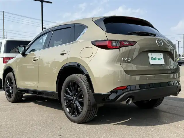 マツダ ＣＸ－５ XD スポーツアピアランス 道南・函館 2022(令4)年 2.2万km ジルコンサンドメタリック ・スマートキー＆プッシュスタート/・ハンズフリーバックドアオープナー/・電動リアゲート/・Ｂｏｓｅサウンド/・ＭＴモード付ＡＴ/・パドルシフト/・純正ナビ（Ｂｌｕｅｔｏｏｔｈ／ＵＳＢ）/・バックカメラ/・全方位カメラ/・追従走行付きクルコン/・電動格納ウィンカーミラー/・純正19インチAW/・純正フロアマット/・ETC/・レザーシート/・前席パワーシート/・前席シートヒーター