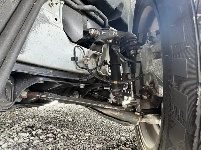 トヨタ ハイエース グランドキャビン 兵庫県 2020(令2)年 1.6万km ホワイトパールクリスタルシャイン S.A.Dデイジーフロントスポイラー/S.A.Dデイジーサイドエアロ/S.A.Dエージェントリアバンパー/S.A.Dリアウィング/社外ワイドフェンダー/カロッツェリア9インチナビ/カロッツェリア13.3インチフリップダウン/ファブレスローダウン/DVD再生・BT接続可/フルセグTV/デジタルインナーミラー/バックカメラ/ファブレスBARONE18インチAW/スマートキー×2×/AUTOハイビーム
