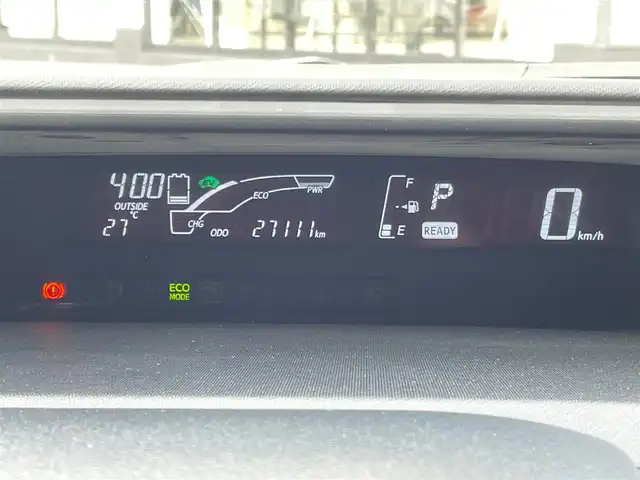 トヨタ アクア G G’s 大阪府 2015(平27)年 2.8万km ライムホワイトパールクリスタルシャイン 純正ナビ/   フルセグTV/CD/DVD/Bluetooth/バックモニター/横滑り防止装置/社外エアロ　/レーンキープアシスト/クルーズコントロール/ステアリングスイッチ/純正17インチアルミホイール/純正フロアマット/プッシュスタート/スマートキー/ハーフレザーシート/ＥＴＣ/ＬＥＤライト