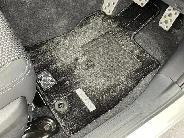 スバル フォレスター ハイブリッド アドバンス 群馬県 2022(令4)年 1.5万km クリスタルホワイトP 純正10インチナビ　アルパインフリップダウンモニター　バックカメラ　両側パワースライドドア　ETC　クルーズコントロール　障害物センサー　横滑り防止　スマートキー　プッシュスタート　禁煙車