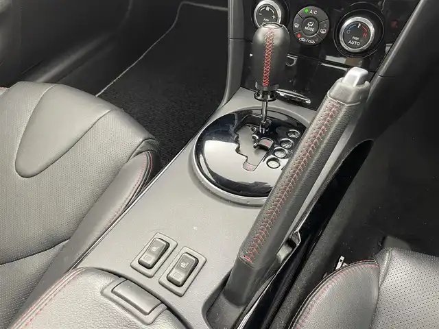 マツダ ＲＸ－８ スピリットR 群馬県 2012(平24)年 8万km クリスタルホワイトパールマイカ 社外アルパインHDDナビ/・CD/DVD/MSV/SD/フルセグTV/＝＝＝＝＝/黒本革シート　パワーシート　シートヒーター　　社外アルパインナビ　バックカメラ　　パドルシフト　ビルトインＥＴＣ　キセノンヘッドライト　オートライト　　フォグランプ　　純正１８インチアルミ　禁煙車