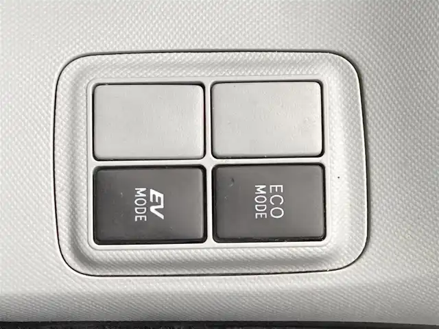 トヨタ アクア S 静岡県 2012(平24)年 6.7万km コバルトブルーメタリック (株)IDOMが運営する【じしゃロン焼津店】の自社ローン専用車両になります。こちらは現金またはオートローンご利用時の価格です。自社ローンご希望の方は別途その旨お申付け下さい /純正ＳＤナビ/（フルセグＴＶ/Ｂｌｕｅｔｏｏｔｈ接続/ＣＤ/ＤＶＤ/ミュージックサーバー）/バックカメラ/ＥＴＣ/プッシュスタート＆スマートキー/ＨＩＤヘッドライト/オートライト