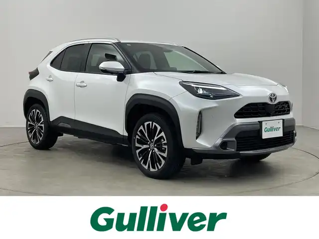 トヨタ ヤリスクロス ハイブリッド Z アドベンチャー 埼玉県 2025(令7)年 0.1千km プラチナホワイトパールマイカ 登録済未使用車　純正ナビ　パノラミックビューモニター　ＢＳＭ　ビルトインＥＴＣ２．０　セーフティセンス　レーダークルーズコントロール　シートヒーター　ステアリングヒーター　ＨＤＭＩ　オートハイビーム