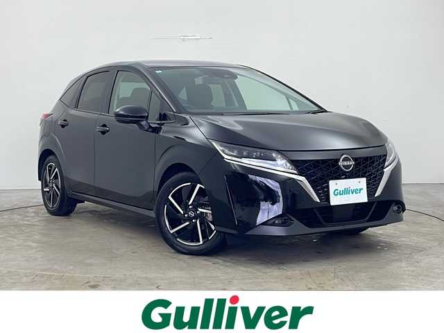 日産 ノート X FOUR 秋田県 2023(令5)年 2万km スーパーブラック 4WD/純正ディスプレイオーディオ　/AM/FM/Bluetooth/エマージェンシーブレーキ　/レーンキープアシスト　/横滑り防止装置　/前後クリアランスソナー/速度標識表示/標識検知支援/ふらつき警報　/オートマチックハイビーム　/前席シートヒーター　/ステアリングヒーター　/ＬＥＤヘッドライト/フォグランプ/オートブレーキホールド/電動パーキング/プッシュスタート/スペアキー/フロアマット/純正アルミホイール