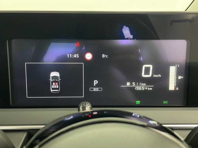 日産 ノート X FOUR 秋田県 2023(令5)年 2万km スーパーブラック 4WD/純正ディスプレイオーディオ　/AM/FM/Bluetooth/エマージェンシーブレーキ　/レーンキープアシスト　/横滑り防止装置　/前後クリアランスソナー/速度標識表示/標識検知支援/ふらつき警報　/オートマチックハイビーム　/前席シートヒーター　/ステアリングヒーター　/ＬＥＤヘッドライト/フォグランプ/オートブレーキホールド/電動パーキング/プッシュスタート/スペアキー/フロアマット/純正アルミホイール