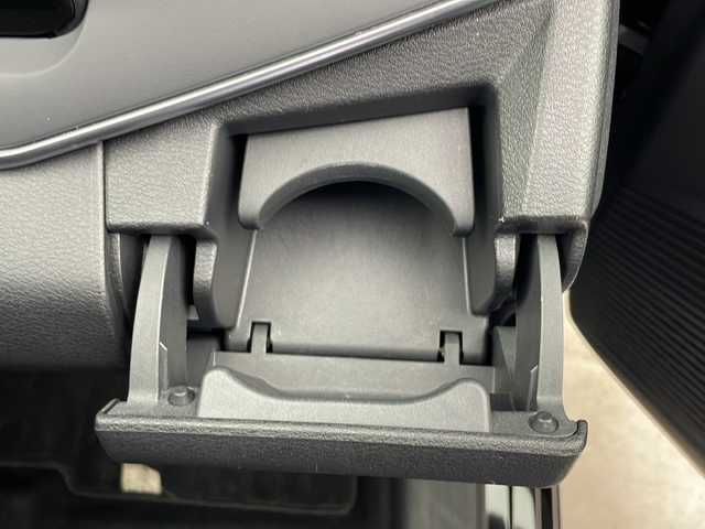 日産 ノート X FOUR 秋田県 2023(令5)年 2万km スーパーブラック 4WD/純正ディスプレイオーディオ　/AM/FM/Bluetooth/エマージェンシーブレーキ　/レーンキープアシスト　/横滑り防止装置　/前後クリアランスソナー/速度標識表示/標識検知支援/ふらつき警報　/オートマチックハイビーム　/前席シートヒーター　/ステアリングヒーター　/ＬＥＤヘッドライト/フォグランプ/オートブレーキホールド/電動パーキング/プッシュスタート/スペアキー/フロアマット/純正アルミホイール