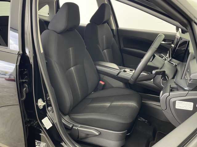 日産 ノート X FOUR 秋田県 2023(令5)年 2万km スーパーブラック 4WD/純正ディスプレイオーディオ　/AM/FM/Bluetooth/エマージェンシーブレーキ　/レーンキープアシスト　/横滑り防止装置　/前後クリアランスソナー/速度標識表示/標識検知支援/ふらつき警報　/オートマチックハイビーム　/前席シートヒーター　/ステアリングヒーター　/ＬＥＤヘッドライト/フォグランプ/オートブレーキホールド/電動パーキング/プッシュスタート/スペアキー/フロアマット/純正アルミホイール