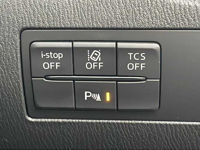 マツダ ＣＸ－３ XD Lパッケージ 福岡県 2017(平29)年 5.9万km ソウルレッドプレミアムメタリック 純正ナビ/（Bカメラ、AM、FM、Bluetooth、USB、CD、DVD、FUX、TV)/HUD/ステアリングヒーター/レーダークルーズコントロール/パドルシフト/シートヒーター/ETC/LEDヘッドライト/横滑り防止装置/ドアバイザー/オート電格ミラー/ステリングボタン/フォグランプ/プッシュスタート/スマートキー/純正18インチホイール