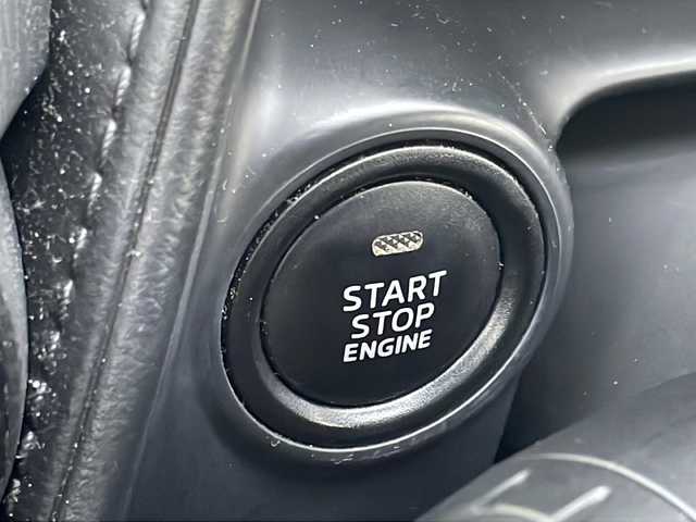 マツダ ＣＸ－３ XD Lパッケージ 福岡県 2017(平29)年 5.9万km ソウルレッドプレミアムメタリック 純正ナビ/（Bカメラ、AM、FM、Bluetooth、USB、CD、DVD、FUX、TV)/HUD/ステアリングヒーター/レーダークルーズコントロール/パドルシフト/シートヒーター/ETC/LEDヘッドライト/横滑り防止装置/ドアバイザー/オート電格ミラー/ステリングボタン/フォグランプ/プッシュスタート/スマートキー/純正18インチホイール