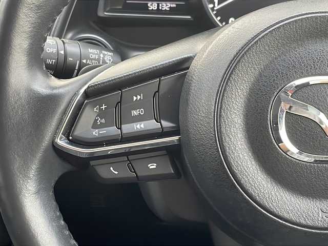 マツダ ＣＸ－３ XD Lパッケージ 福岡県 2017(平29)年 5.9万km ソウルレッドプレミアムメタリック 純正ナビ/（Bカメラ、AM、FM、Bluetooth、USB、CD、DVD、FUX、TV)/HUD/ステアリングヒーター/レーダークルーズコントロール/パドルシフト/シートヒーター/ETC/LEDヘッドライト/横滑り防止装置/ドアバイザー/オート電格ミラー/ステリングボタン/フォグランプ/プッシュスタート/スマートキー/純正18インチホイール