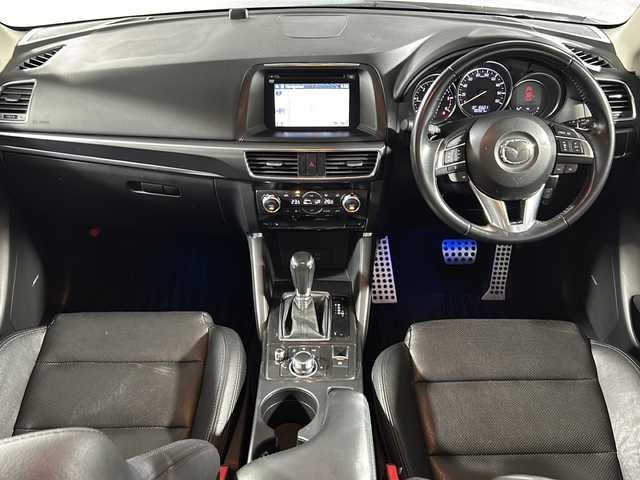 マツダ ＣＸ－５ XD Lパッケージ 沖縄県 2015(平27)年 8.1万km クリスタルホワイトパールマイカ 県外仕入 /禁煙車　/純正ナビ(フルセグTV/Bluetooth/CD/DVD) /バック/サイドカメラ /クルーズコントロール /車線逸脱警報 /前後方向ドライブレコーダー /レザーシート /メモリ付きパワーシート/ETC/シートヒーター/BSM/ステアリングリモコン/BOSEスピーカー