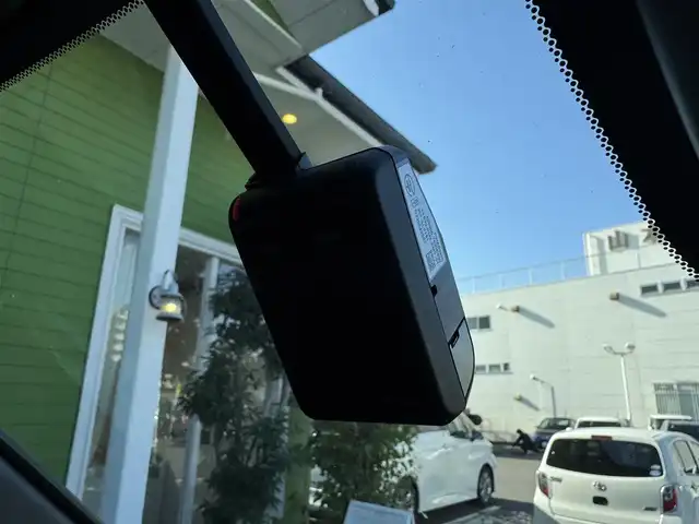 ホンダ ステップワゴン スパーダ eHEV プレミアムライン 千葉県 2024(令6)年 1.5万km トワイライトミストブラックパール ワンオーナー車/ホンダセンシング/衝突軽減ブレーキ/レーダークルーズコントロール/レーンキープアシスト/ブラインドスポットモニター/コーナーセンサー/純正11.4型ナビ/フルセグTV/Bluetooth/CarPlay/全方位カメラ/純正15.6型フリップダウンモニター/両側電動スライドドア/ハーフレザーシート/前席＆2列目シートヒーター/前後ドライブレコーダー/LEDライト/ETC/保証書・取説/スペアキー