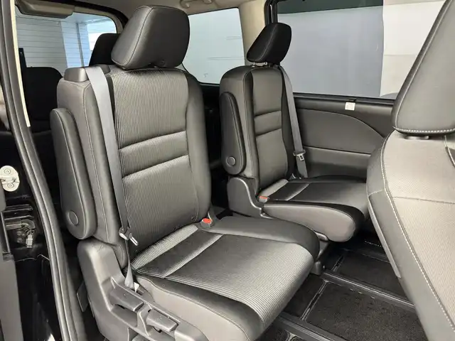 日産 セレナ e－パワー ハイウェイスター V 福岡県 2020(令2)年 4.8万km ダイヤモンドブラック 後席モニター　/純正１０型ナビ　/フルセグTV　/ＥＴＣ　/ナビ連動前方ドライブレコーダー　/プロパイロット　/コーナーセンサー　/エマージェンシーブレーキ　/レーンキープ　/ＢＳＭ　/パーキングアシスト　/両側電動スライドドア　/シートヒーター　/ステアリングヒーター　/純正ＡＷサマータイヤ積込
