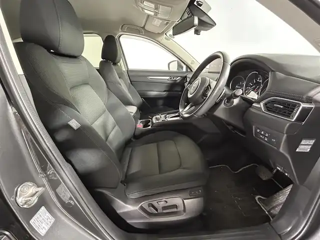 マツダ ＣＸ－５ XD プロアクティブ 佐賀県 2022(令4)年 3.2万km マシーングレープレミアムM 純正10.25型ナビ/（ＡＭ/ＦＭ/Bluetooth/フルセグTV）/全周囲カメラ/シートヒーター/ステアリングヒーター/ETC/クルーズコントロール(追従あり)/パワーシート/デュアルエアコン/パワーバックドア/パソルシフト/誤発進抑制機能/コーナーセンサー/LEDヘッドライト/衝突被害軽減ブレーキ/オートライト/スマートキー×２/プッシュスタート/純正17インチアルミホイール/盗難防止装置/横滑り防止装置/USB入力端子