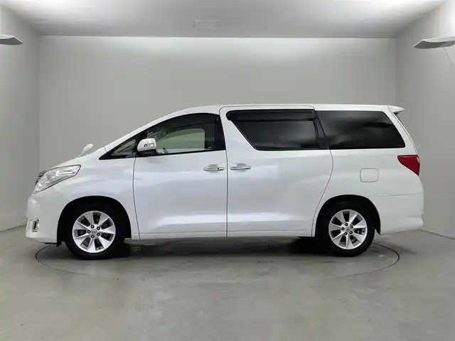 トヨタ アルファード 350G 埼玉県 2013(平25)年 6.7万km ホワイトパールクリスタルシャイン サンルーフ　純正８インチナビ　純正フリップダウンモニター　バックカメラ　パワーシート　両側パワースライドドア　キセノンヘッドライト　パワーバックドア　ビルトインETC　クルーズコントロール