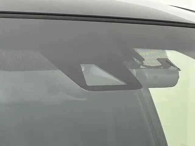 トヨタ ハリアー プログレス メタル&レザーP 道央・札幌 2017(平29)年 4.5万km ブラック ・４WD/・TRDエアロ（F.S.R.マフラー)/・モデリスタエアロ（バックドアスポイラー）/・サンルーフ/・メーカーJBLサウンドナビ/・CD/DVD/SD/BT/フルセグ/・パノラミックビューモニター/・ビルトインETC2.0/・前方ドライブレコーダー/・レーダー探知機/・トヨタセーフティセンス/・プリクラッシュセーフティ/・レーンディパーチャートアラート/・レーダークルーズコントロール/・クリアランスソナー/・アダプティブハイビームシステム/・レザーシート/・快適温熱シート/・シートベンチレーション（D＋N席）/・前席シートヒーター/・前席シートエアコン/・SIXTHSENSE製20インチAW/・ヒッチメンバー/・カードキー/・取扱説明書/・保証書/・純正フロアマット