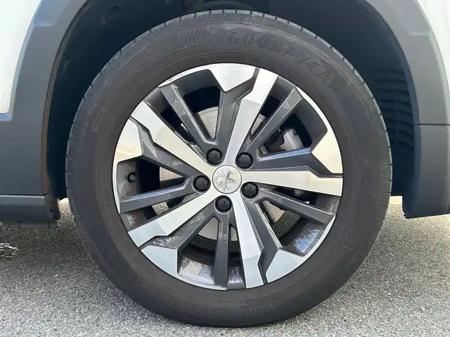 プジョー リフター GT 大阪府 2022(令4)年 3.1万km パール 純正ナビ/   Bluetooth/USB/バックモニター/衝突軽減ブレーキ/横滑り防止装置/コーナーセンサー/ＢＳＭ/クルーズコントロール/レーンキープアシスト/パドルシフト/ダウンヒルアシストコントロール/前後ドライブレコーダー/純正フロアマット/プッシュスタート/スマートキー/ＥＴＣ