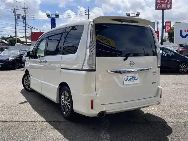 日産 セレナ ライダー Bライン Sハイブリッド 静岡県 2014(平26)年 9.3万km ブリリアントホワイトパール (株)IDOMが運営する【じしゃロン焼津店】の自社ローン専用車両になります。こちらは現金またはオートローンご利用時の価格です。自社ローンご希望の方は別途その旨お申付け下さい /純正ＳＤナビ/(フルセグＴＶ/Ｂｌｕｅｔｏｏｔｈ接続/ＣＤ/ＤＶＤ)/純正後席モニター/両側パワースライドドア/クルーズコントロール/バックカメラ/ＥＴＣ/ＬＥＤヘッドライト/オートライト/プッシュスタート＆スマートキー