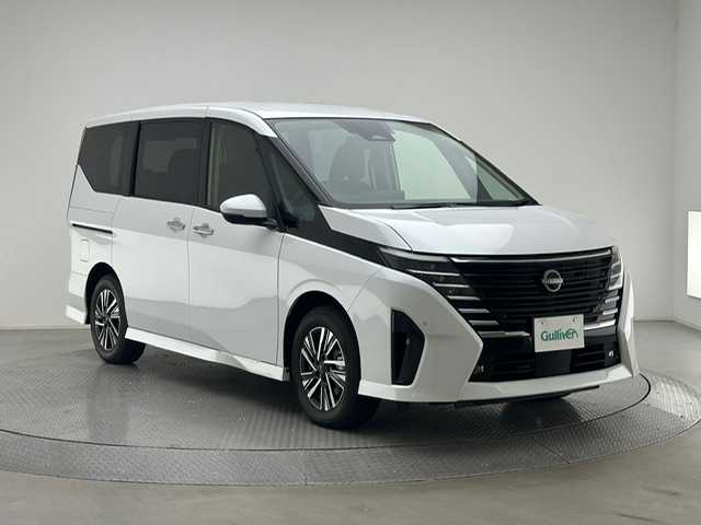 日産 セレナ e－パワー ハイウェイスター V 兵庫県 2025(令7)年 0.1千km プリズムホワイト 登録済み未使用車/純正12.3型日産コネクトナビ/フルセグ BT USB/アラウンドビューモニター/デジタルインナーミラー/プロパイロット/レーダークルーズコントロール/BSM/LKA/ソナー/純正ドライブレコーダー/LEDヘッドライト/LEDフォグライト/オートライト/オートハイビーム/両側パワースライドドア/ワイヤレス充電/ビルトインETC2.0/スマートキー/スペアキー/取扱い説明書/新車時保証書
