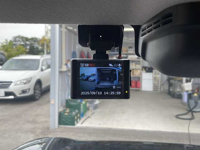 スズキ ハスラー HYBRID G 青森県 2023(令5)年 1.1万km ブルーイッシュブラックパール3 ・4WD/・社外ナビ/・ワンセグTV/・CD/AM/FM/BT/・衝突軽減装置/・横滑り抑制装置/・レーンキープアシスト/・追従型クルーズコントロール/・後方コーナーセンサー/・ダウンヒルアシストコントロール/・グリップコントロール/・前方ドライブレコーダー/・ETC/・D＋N席シートヒーター/・オートマチックハイビーム/・スマートキー/・プッシュスタート/・ドアバイザー/・フロアマット/・スペアキーあり/・保証書、取説