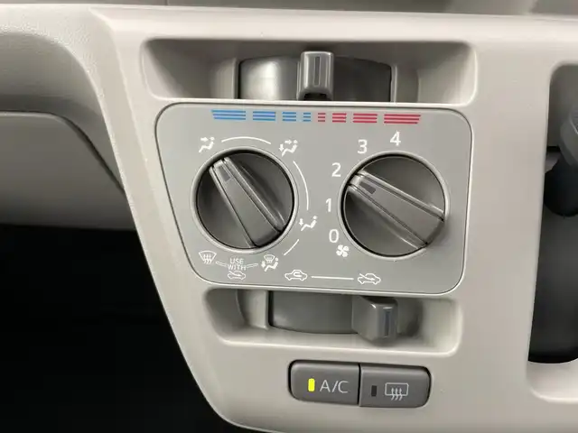 トヨタ ピクシスエポック X SAⅢ 道央・札幌 2025(令7)年 0.5万km ホワイト ・４WD /スマートアシスト/・衝突被害軽減ブレーキ/横滑り防止装置/・純正ディーラーOPナビ/・BT/CD/DVD/SD/USBフルセグTV/・バックカメラ/・純正エンジンスターター/・アイドリングストップ/・電動格納ミラー/・LEDヘッドライト/オートライト/・オートマチックハイビーム/・リモコンキー/スペアキー（１本）