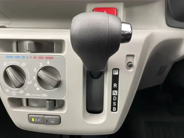 トヨタ ピクシスエポック X SAⅢ 道央・札幌 2025(令7)年 0.5万km ホワイト ・４WD /スマートアシスト/・衝突被害軽減ブレーキ/横滑り防止装置/・純正ディーラーOPナビ/・BT/CD/DVD/SD/USBフルセグTV/・バックカメラ/・純正エンジンスターター/・アイドリングストップ/・電動格納ミラー/・LEDヘッドライト/オートライト/・オートマチックハイビーム/・リモコンキー/スペアキー（１本）