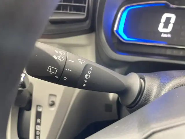 トヨタ ピクシスエポック X SAⅢ 道央・札幌 2025(令7)年 0.5万km ホワイト ・４WD /スマートアシスト/・衝突被害軽減ブレーキ/横滑り防止装置/・純正ディーラーOPナビ/・BT/CD/DVD/SD/USBフルセグTV/・バックカメラ/・純正エンジンスターター/・アイドリングストップ/・電動格納ミラー/・LEDヘッドライト/オートライト/・オートマチックハイビーム/・リモコンキー/スペアキー（１本）