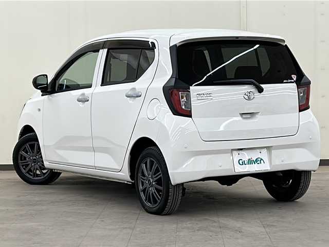 トヨタ ピクシスエポック X SAⅢ 道央・札幌 2025(令7)年 0.5万km ホワイト ・４WD /スマートアシスト/・衝突被害軽減ブレーキ/横滑り防止装置/・純正ディーラーOPナビ/・BT/CD/DVD/SD/USBフルセグTV/・バックカメラ/・純正エンジンスターター/・アイドリングストップ/・電動格納ミラー/・LEDヘッドライト/オートライト/・オートマチックハイビーム/・リモコンキー/スペアキー（１本）