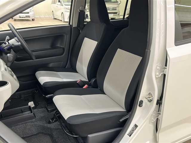 トヨタ ピクシスエポック X SAⅢ 道央・札幌 2025(令7)年 0.5万km ホワイト ・４WD /スマートアシスト/・衝突被害軽減ブレーキ/横滑り防止装置/・純正ディーラーOPナビ/・BT/CD/DVD/SD/USBフルセグTV/・バックカメラ/・純正エンジンスターター/・アイドリングストップ/・電動格納ミラー/・LEDヘッドライト/オートライト/・オートマチックハイビーム/・リモコンキー/スペアキー（１本）