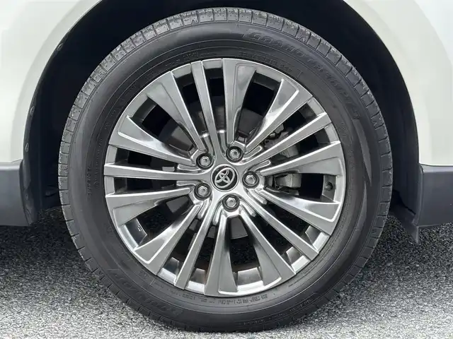 トヨタ ハリアー Z 茨城県 2020(令2)年 5.7万km ホワイトパールクリスタルシャイン JBLサウンド/ワイヤレス充電/全方位カメラ/純正ナビ/LEDヘッドライト/追従型クルーズコントロール/ETC2.0/前後コーナーセンサー/デジタルインナーミラー/スペアキー/電動リアゲート/Bluetooth接続/スマートキー/オートマチックハイビーム/W＋サイドエアバック/フルセグTV（走行中視聴不可）/純正フロアマット/純正アルミホイール