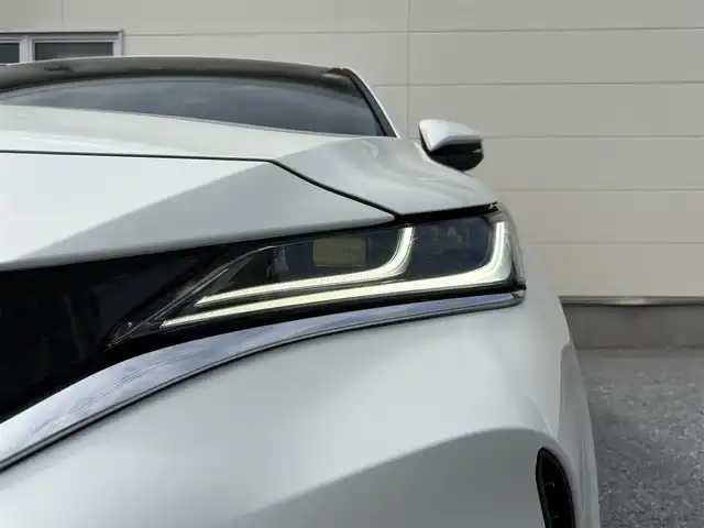 トヨタ ハリアー Z 茨城県 2020(令2)年 5.7万km ホワイトパールクリスタルシャイン JBLサウンド/ワイヤレス充電/全方位カメラ/純正ナビ/LEDヘッドライト/追従型クルーズコントロール/ETC2.0/前後コーナーセンサー/デジタルインナーミラー/スペアキー/電動リアゲート/Bluetooth接続/スマートキー/オートマチックハイビーム/W＋サイドエアバック/フルセグTV（走行中視聴不可）/純正フロアマット/純正アルミホイール