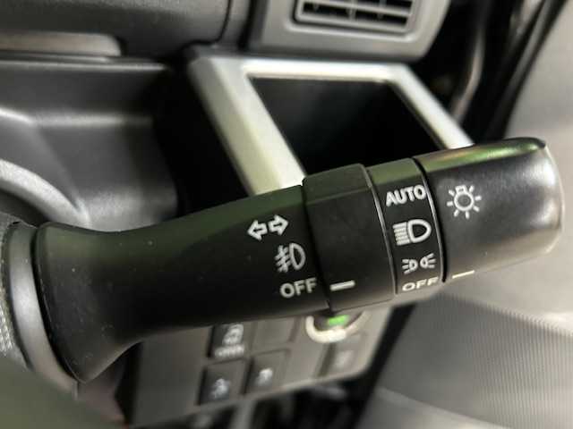 ダイハツ ウェイク X SA 道央・札幌 2015(平27)年 5.8万km ブラックマイカメタリック 【2510007025】/４ＷＤ　/ターボ　/衝突軽減ブレーキ　/ナビＴＶ　/バックカメラ　/片側電動スライドドア　/シートヒーター　/社外１４インチアルミホイール　/後席サンシェード　/プッシュスタート　/オートライト　/ＬＥＤヘッドライト/フォグライト