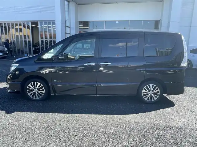日産 セレナ ハイウェイスター Sハイブリッド 宮崎県 2014(平26)年 10.3万km ダイヤモンドブラック /ナビ(MP313D-W)//ワンセグ/TV/CD/DVD//ビルトインETC//バックカメラ//フリップダウンモニター//両側パワースライドドア//純正アルミホイール//オートライト