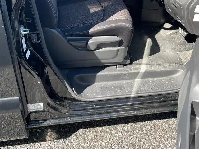 日産 セレナ ハイウェイスター Sハイブリッド 宮崎県 2014(平26)年 10.3万km ダイヤモンドブラック /ナビ(MP313D-W)//ワンセグ/TV/CD/DVD//ビルトインETC//バックカメラ//フリップダウンモニター//両側パワースライドドア//純正アルミホイール//オートライト