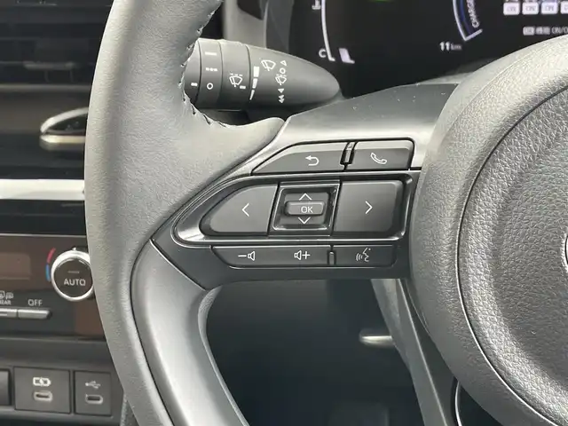 トヨタ ヤリスクロス ハイブリッド Z アドベンチャー 東京都 2025(令7)年 0.1千km ベージュ パノラミックビューモニター　/運転席パワーシート　/前席温シートヒーター　/ステアリングヒーター　/ディスプレイオーディオ/・ＨＤＭＩ　/・Bluetooth　/・ＡｐｐｌｅＣａｒＰｌａｙ/ＡｎｄｒｏｉｄＡｕｔｏ　/ハーフレザーシート　/セーフティセンス