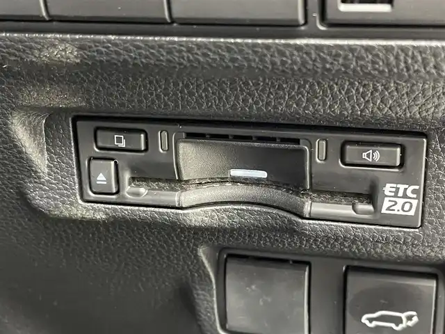 トヨタ カローラ クロス ハイブリッド Z 群馬県 2025(令7)年 0.9万km プラチナホワイトパールマイカ 純正１０．５インチナビ　モデリスタエアロ　全方位カメラ　パーキングアシスト　アダプティブクルーズコントロール　レーンアシスト　ステアリングヒーター　ビルトインＥＴＣ２．０　パワーバックドア　禁煙車