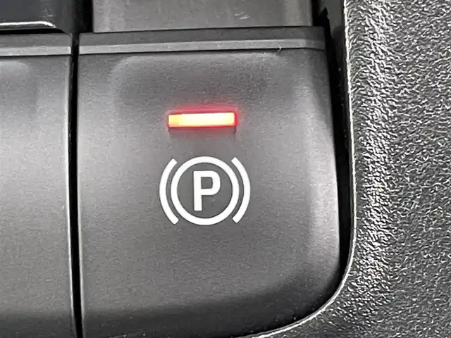 トヨタ カローラ クロス ハイブリッド Z 群馬県 2025(令7)年 0.9万km プラチナホワイトパールマイカ 純正１０．５インチナビ　モデリスタエアロ　全方位カメラ　パーキングアシスト　アダプティブクルーズコントロール　レーンアシスト　ステアリングヒーター　ビルトインＥＴＣ２．０　パワーバックドア　禁煙車